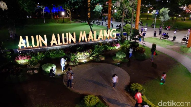 Alun-alun Kota Malang via Detik, Informasi Umum, Sejarah Alun-alun kota Malang dari Alun-alun Merdeka, Alun Alun Bunder, Akses Menuju ke Alun-alun Kota Malang, Harga Tiket Masuk, Fasilitas yang Tersedia, Waktu Terbaik Berkunjung & Jam Operasional, Kegiatan Seru Alun-alun kota Malang
