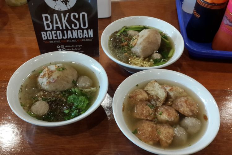 Bakso Boedjangan via Kompas, 1. Warung Bakso Menot Wonogiri, 2. Bakso Titoti, 3. Bakso Solo Samrat, 4. Nikki Bakso Daging Sapi, 5. Bakso Gondrong, 6. Mie Ayam Bakso Yunus, 7. Bakso JWR Express Kemang, 8. Candik Ayu Bakso Rahayu, 9. Bakso Urat Pak Unyil, 10. Bakso Boedjangan, 11. A Fung Baso Sapi Asli