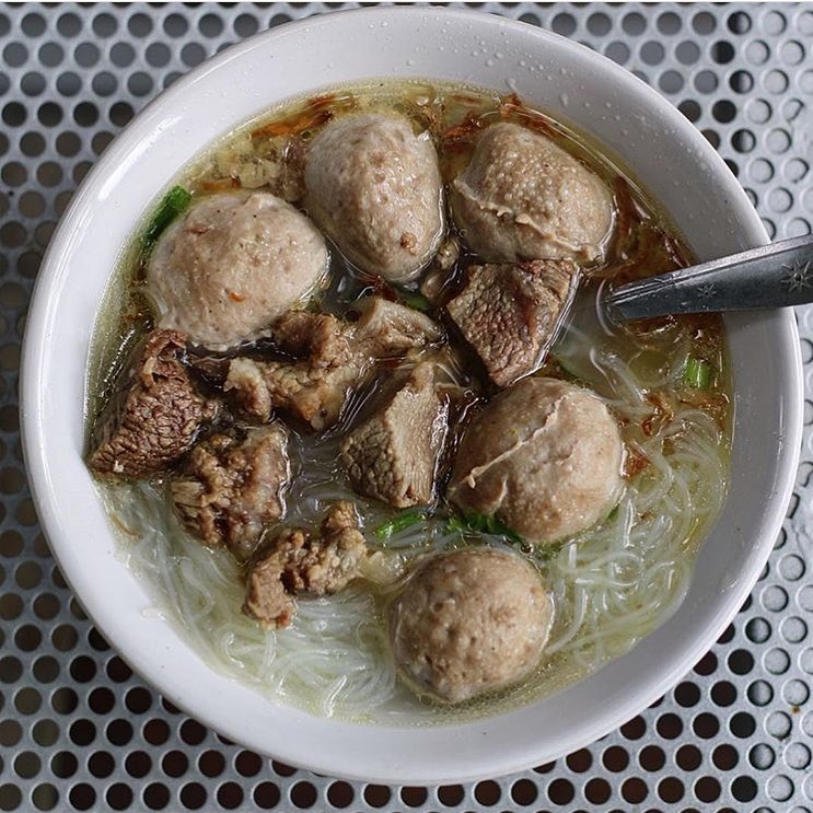 Bakso Budiman via IG @kulineryogya, 1. Bakso Arema, 2. Bakso Bethesda 74, 3. Bakso Jawi Bu Miyar, 4. Bakso Klenger Ratu Sari (5 kg), 5. Bakso Kuning Gading (Tutup Permanen), 6. Bakso Lombok Uleg Pak Di, 7. Bakso Pak Jam, 8. Bakso Paru Pak Kintel, 9. Bakso Tengkleng Mas Bambang, 10. Bakso Urat & Soto Cak Eka, 11. Bakso Demit, 12. Bakso Pak Tris, 13. Bakso Pak Narto, 14. Bakso Arema Soringin, 15. Bakso Oyo, 16. Bakso Kharisma Jaya, 17. Baso Aci Ena, 18. Bakso BM, 19. Bakso Tikungan, 20. Bakso Mblenger, 21. Bakso Paru Pak Kumpeno, 22. Bakso Kerikil Pak Bowo, 23. Bakso Budiman, 24. Bakso Cuangki Akang Bandung, 25. Bakso Sumsum Seneng, 26. Bakso Cendol, 27. Bakso Merapi, 28. Bakso Pak Eko, 29. Bakso Kerikil Pak Supri, 30. Bakso Tumpeng