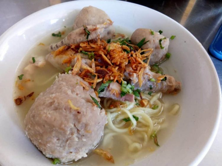 Bakso Ceker Braga via detik, 1. Bakso Arief, 2. Bakso Barbel Agung Hercules, 3. Bakso Beranak Cimahi, 4. Bakso Beranak dalam Sumur, 5. Bakso Ceker Braga, 6. Bakso Cuankie Serayu, 7. Bakso Malang Enggal, 8. Bakso Rudal Anggrek, 9. Bakso Semar, 10. Mie Bakso Akung, 11. Bakso Soun, 12. Bakso Panghegar, 13. Mie Bakso Ramdhan, 14. Bakso Ja’i, 15. Bakso Boedjangan, 16. Bakso Lotus, 17. Bakso Jabrig, 18. Bakso Ikah Asgar, 19. Bakso Solo Condong Raos, 20. Bakso Istighfar Mang Dadang, 21. Bakso Kadeudeuh