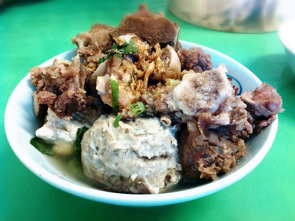 Bakso Semar via Baksoguide, 1. Bakso Arief, 2. Bakso Barbel Agung Hercules, 3. Bakso Beranak Cimahi, 4. Bakso Beranak dalam Sumur, 5. Bakso Ceker Braga, 6. Bakso Cuankie Serayu, 7. Bakso Malang Enggal, 8. Bakso Rudal Anggrek, 9. Bakso Semar, 10. Mie Bakso Akung, 11. Bakso Soun, 12. Bakso Panghegar, 13. Mie Bakso Ramdhan, 14. Bakso Ja’i, 15. Bakso Boedjangan, 16. Bakso Lotus, 17. Bakso Jabrig, 18. Bakso Ikah Asgar, 19. Bakso Solo Condong Raos, 20. Bakso Istighfar Mang Dadang, 21. Bakso Kadeudeuh