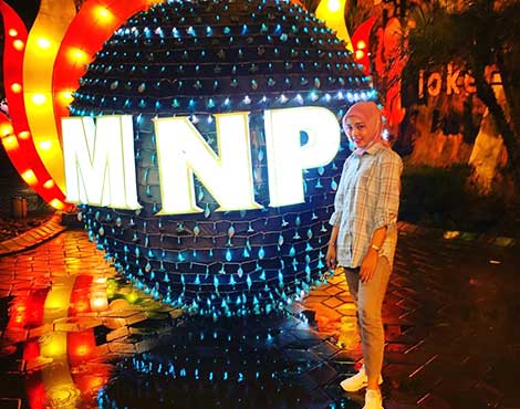 Bola MNP, Informasi Umum, Lokasi Wisata Malang Night Paradise, Harga Tiket Masuk Wisata Malang Night Paradise, Fasilitas, Kendaraan Menuju ke MNP, Wahana Taman Lampion Malang Night Paradise, Wahana Taman Dinosaurus, Wahana Permainan, Informasi Penting