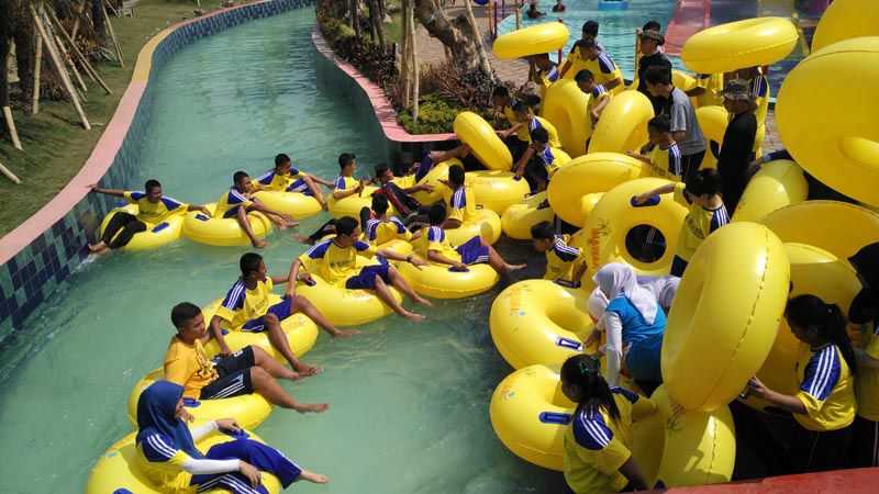 Buat yang suka menaguringi suangai berarus wajib mencoba wahana waimea stream river Hawai Waterpark Malang, Informasi Umum, Lokasi dan Rute Wisata Hawai Water Park, Harga Tiket Masuk Hawai Water Park, Fasilitas Pendukung, Wahana di Hawaii Water Park, Informasi Penting