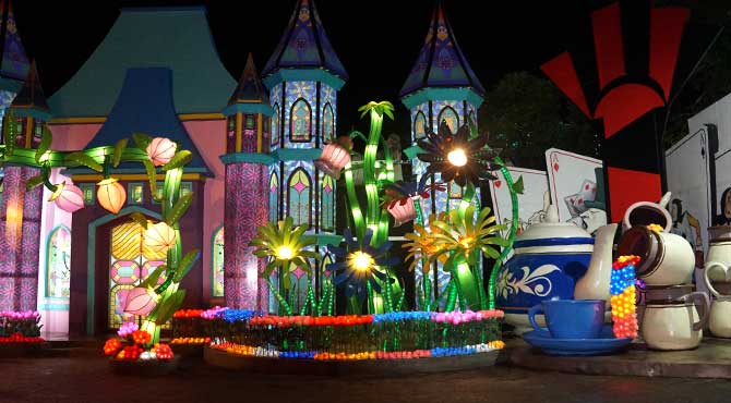 Fantasy City, Informasi Umum, Lokasi Wisata Malang Night Paradise, Harga Tiket Masuk Wisata Malang Night Paradise, Fasilitas, Kendaraan Menuju ke MNP, Wahana Taman Lampion Malang Night Paradise, Wahana Taman Dinosaurus, Wahana Permainan, Informasi Penting