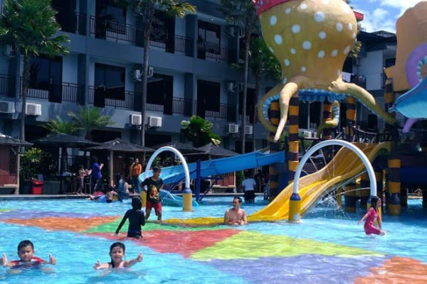 Foto via www.instagram.com @rifkicerme, Informasi Umum, Tiket Masuk Wisata Batu Wonderland, Fasilitas Batu Wonderland Waterpark & Resort Hotel, Galeri Foto