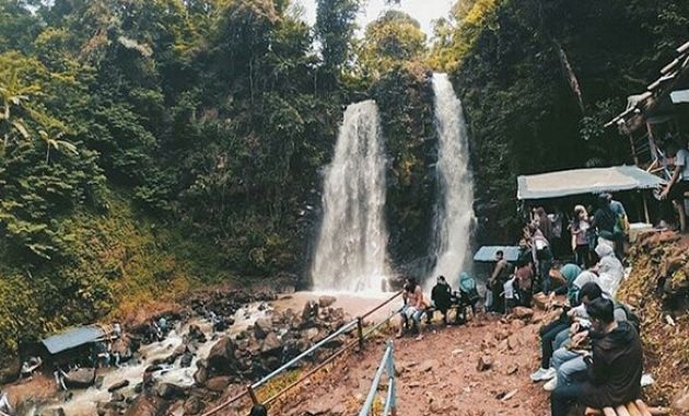 Foto via instagram.com @wisatakabupatenbandung, Informasi Umum, Rute Menuju Lokasi Air Terjun, Harga Tiket Masuk, Fasilitas, Keindahan Curug Cinulang Sumedang, Daya Tarik