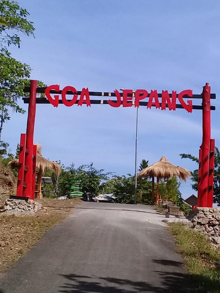 Gerbang Goa Jepang Bantul via Bantulkab, Informasi Umum, Sejarah Kawasan Goa Jepang, Fasilitas Goa Jepang Surocolo , Lokasi Goa Jepang Surocolo Pundong Bantul, Rute Menuju Goa Jepang Surocolo Pundong Bantul