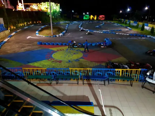 Go Kart Foto BIGGuyND Gaming, Informasi Umum, Transportasi Umum ke BNS, Harga Tiket Masuk BNS, Jam Operasional BNS, Fasilitas, Ragam Wahana Seru, Atraksi dan Wahan Seru di Batu Night Spectaculer, Informasi Penting
