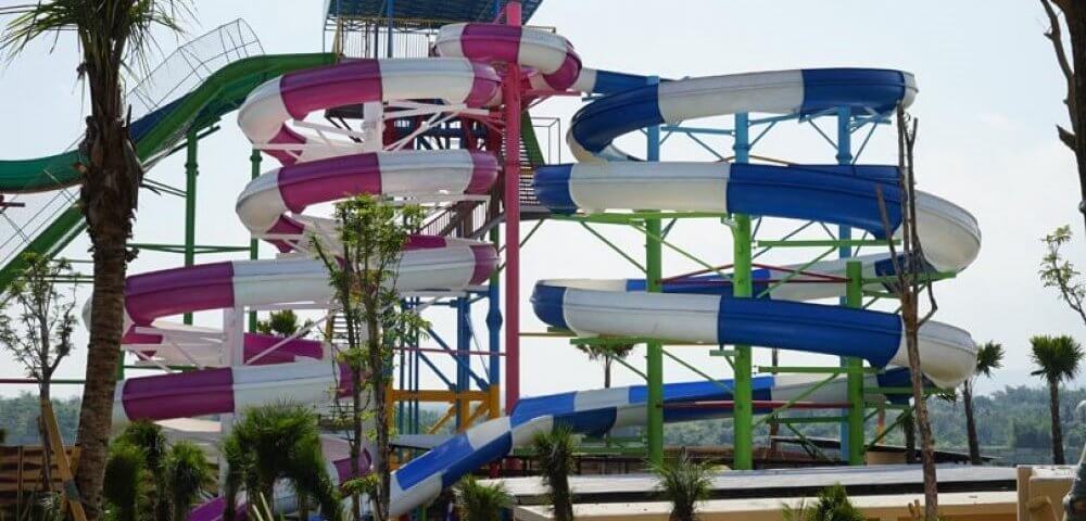 Hula-hula Slide , Informasi Umum, Lokasi dan Rute Wisata Hawai Water Park, Harga Tiket Masuk Hawai Water Park, Fasilitas Pendukung, Wahana di Hawaii Water Park, Informasi Penting