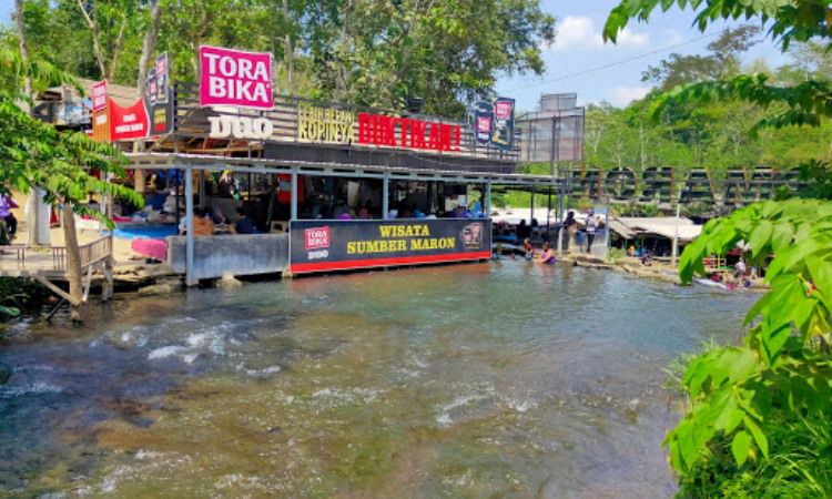 Kuliner di Wisata Sumber Maron, Informasi Umum, Asal-usul Sumber Maron dan Mata airnya yang jernih, Lokasi dan Rute Menuju Sumber Maron, Harga Tiket Wisata Sumber Maron, Jam Operasional, Fasilitas di Sumber Maron, Aktivitas Seru di Sumber Maron, Objek Wisata di Dekat Sumber Maron