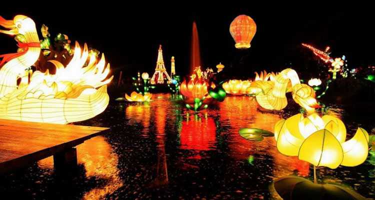 Lampion Garden, Informasi Umum, Transportasi Umum ke BNS, Harga Tiket Masuk BNS, Jam Operasional BNS, Fasilitas, Ragam Wahana Seru, Atraksi dan Wahan Seru di Batu Night Spectaculer, Informasi Penting