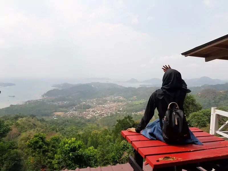 Menyaksikan View Menawan dari Gardu Pandang via Google maps @Rahma Utami, Informasi Umum, Lokasi Muncak Tirtayasa Pesawaran Lampung, Rute Menuju Muncak Tirtayasa Pesawaran Lampung, Harga Tiket Masuk Muncak Tirtayasa Pesawaran Lampung, Fasilitas Muncak Tirtayasa, Jam Operasional, Daya Tarik Muncak Tirtayasa, Galeri Foto