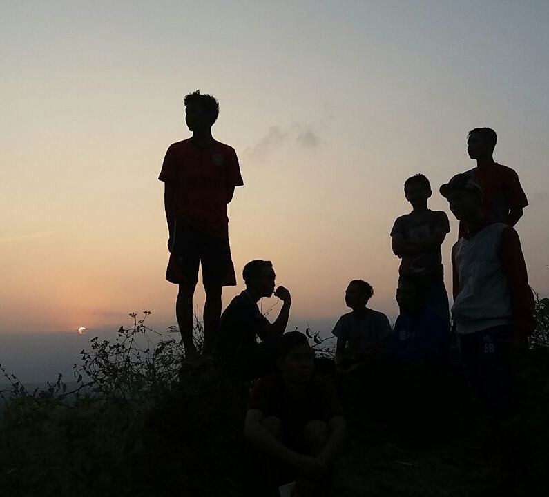 Menikmati Sunset di Lamongan via instagram.com @alif_masyhuri, Informasi Umum, Lokasi Wisata Rumah Pohon Lestari Lamongan, Harga Tiket Wisata Rumah Pohon Lestari Lamongan, Menikmati Matahari Tenggelam, Galeri Foto