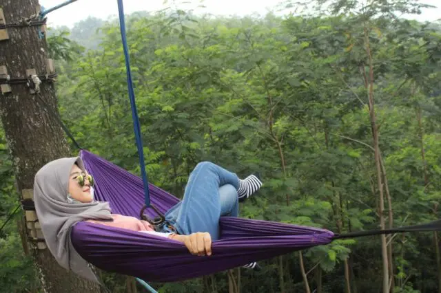 Nyantai Sejenak di Rainbow Hammock Bertingkat via Gmap @Mr.Zedho _, Informasi Umum, Lokasi Wisata Claket Adventure Park, Harga Tiket Masuk Wisata Claket Adventure Park, Jam Buka, Daya Tarik, Galeri Foto