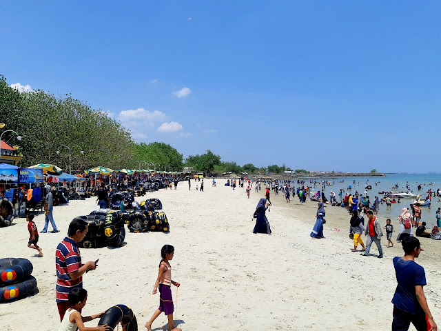Pantai Dalegan Gresik yang Ramah Anak, Informasi Umum, Daya Tarik, Lokasi dan Rute Pantai Delegan Panceng, Harga Tiket Masuk Pantai Delegan Panceng, Fasilitas Pantai, Aktivitas Seru, Galeri Foto