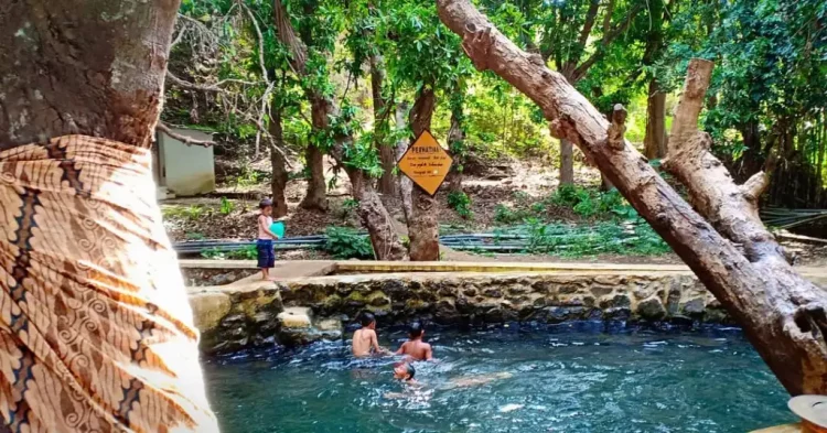 Photo by @rakhmat_hidayat, Informasi Umum, Sejarah Sumber Nyolo, Lokasi Wisata Pemandian, Rute Menuju Wisata Sumber Nyolo, Rute Menuju Sumber Nyolo, Harga Tiket Masuk Wisata Sumber Nyolo, Fasilitas Sumber Nyolo, Daya Tarik, Daftar Wisata Air Dekat Sumber Nyolo