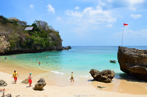 Serunya Liburan di Pantai Balangan, Lokasi Wisata Pantai Balangan, Rute Menuju Wisata Pantai Balangan, Waktu Tempuh Ke Balangan Beach Bali, Pilihan Transportasi Menuju Balangan Beach Bali, Harga Tiket Masuk Wisata Pantai Balangan, Daya Tarik Pantai Balangan Untuk Tempat Liburan, Area Tebing Tinggi Spot Populer Wisatawan, Aktivitas Wisatawan, Waktu Terbaik Berkunjung, Aktivitas Seru di Pantai Balangan, Objek Wisata Pantai di Sekitar Balangan Beach, FAQ untuk Balangan Beach Bali