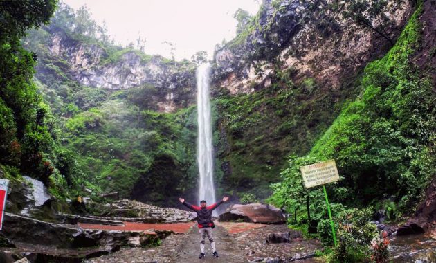 View Air Terjun via Instagram.com @antariyojihan, Informasi Umum, Lokasi dan Rute menuju Coban Rondo, Sejarah Air Terjun Coban Rondo, Wahana dan Fasilitas Air Terjun Coban Rondo, Harga Tiket Masuk Coban Rondo