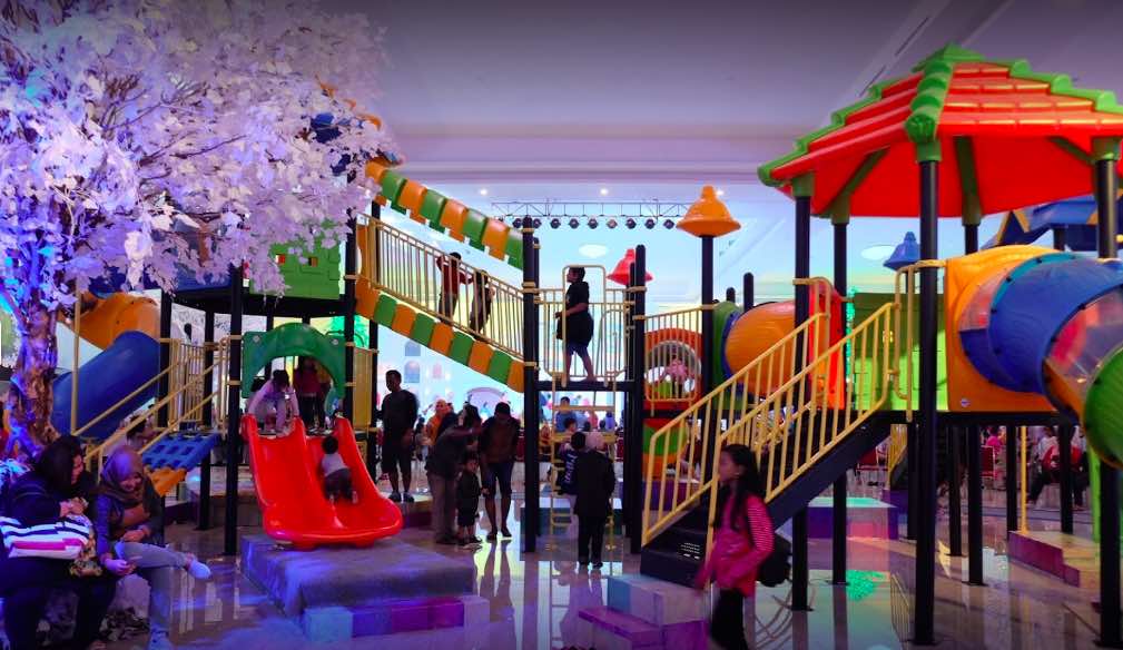 Wahana Bermain Anak, Informasi Umum, Sekilas Tentang Malang Snow Paradise, Aneka Spot Foto Instagramable, Harga Tiket Masuk Malang Snow Paradise, Lokasi Malang Snow Paradise, Jam Operasional, Fasilitas Wisata, Rekomendasi Wisata Terdekat, Galeri Foto