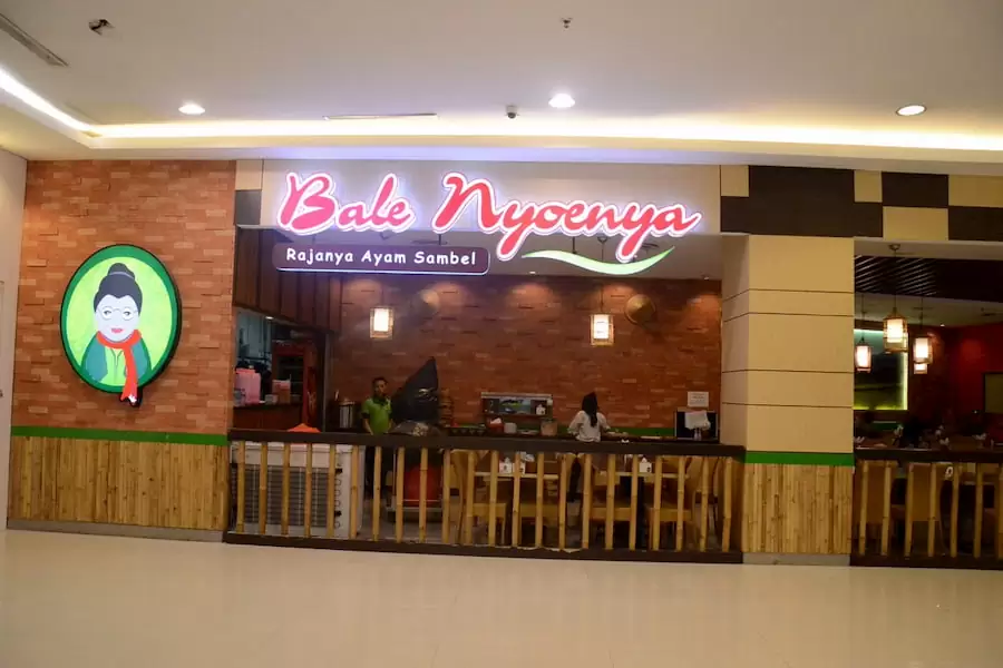 Bale Nyoenya via Twitter, 1. Taman Santap Rumah Kayu, 2. Lot 9 Cafe & Restaurant, 3. Lubana Sengkol, 4. Gubug Makan Mang Engking The Breeze BSD City, 5. Kayu-Kayu Restaurant, 6. Restaurant Ibu Hj. Kokom, 7. Broadway The Flavor Bliss Alam Sutera, 8. KAWASAN KULINER LAKSA KHAS TANGERANG, 9. Rumah Makan Pondok Lauk, 10. Bambu Oju Seafood and Resto, 11. Remaja Kuring Resto, 12. Warung Bu Kris, 13. TELAGA SEAFOOD MODERNLAND, 14. Warung Kemuning, 15. Soto Bu Tjondro, 16. Roti Nogat, 17. SOP DUREN KEPO, 18. Omnikopi, 19. Nasi Uduk Ketupat Sayur Encim Sukaria, 20. Raja Kepiting, 21. Ayam Bakar Bali Qui Ciputat, 22. Bakso Lesus 3, 23. Bale Nyoenya, 24. Vegetus Vegetarian Serpong, 25. Steak 21, 26. Warung Sate & Tongseng Pak Dadi, 27. Sate Ayam H. Ishak, 28. Haagen Dazs