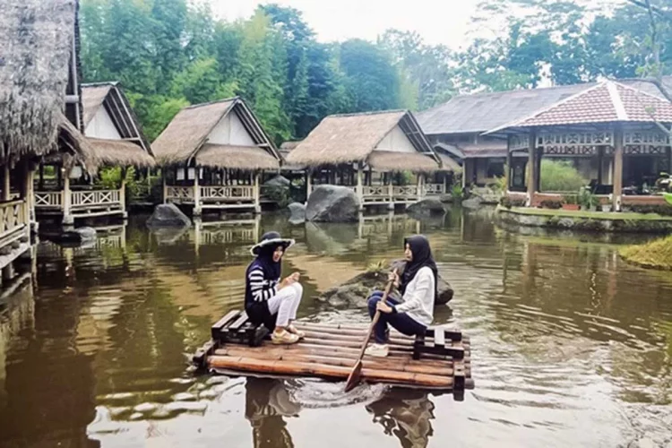 Boyong Kalegan, 1. Pondok Makan Pelem Golek, 2. Sawa Steaks Dan Girl, 3. Boyong Kalegen, 4. Restaurant Bale Bengong, 5. Banyu Mili, 6. Rumah Makan Mang Engking, 7. Rumah Makan Moro Lejar, 8. Bukit Indah Restaurant