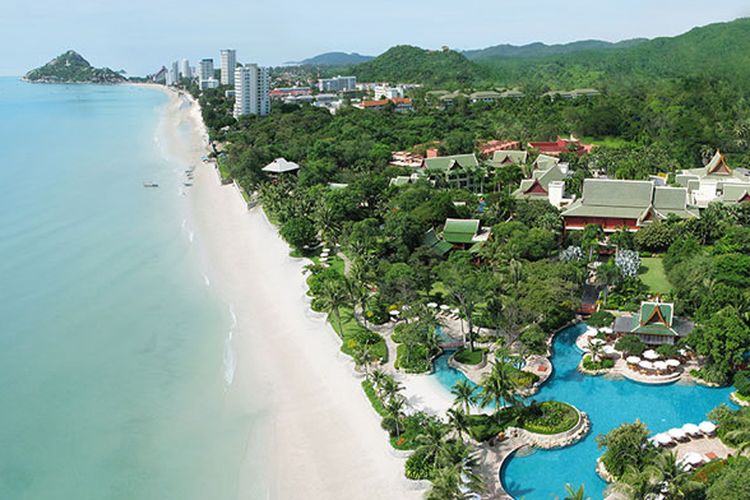 Pantai Hua Hin , 1. Pantai Pattaya, 2. Pantai Railay, 3. Pantai Hua Hin, 4. Pantai Koh Chang, 5. Pantai Koh Samui, 6. Pantai Krabi, 7. Pantai Laem Singh, 8. Pantai Koh Lipe, 9. Pantai Koh Lanta Yai, 10. Maya Bay, 11. Bottle Beach, 12. Karon