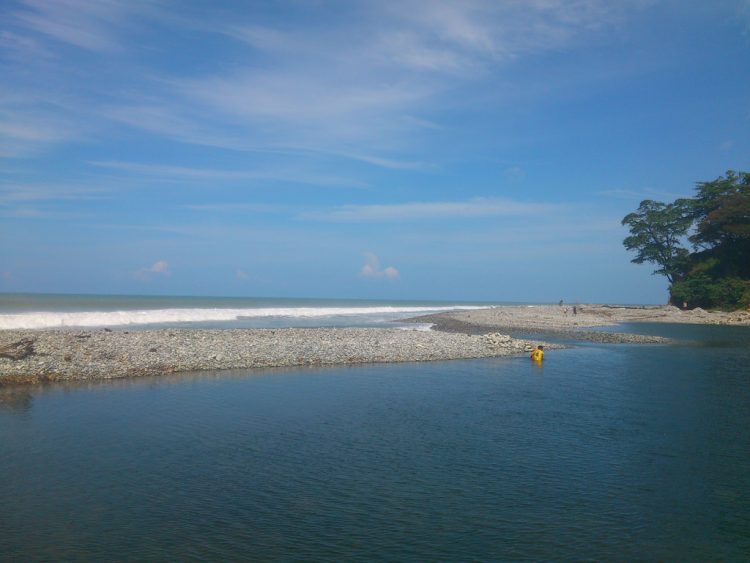 Pantai Muara Kedurang, 1. Pantai Duayu Sekundang, 2. Pantai Tapak Paderi, 3. Pantai Padang Betuah, 4. Pantai Lais, 5. Pantai Urai, 6. Pantai Muara Kedurang, 7. Pantai Panjang, 8. Pantai Air Bengkenang, 9. Pantai Way Hawang, 10. Pantai Sungai Suci, 11. Pantai Aluran Pandan, 12. Pantai Lentera Merah, 13. Pantai Manula, 14. Pantai zakat, 15. Pantai Pasir Putih Bengkulu, 16. Pantai Pasar Bawah, 17. Pantai Linau, 18. Pantai Laguna Samudera, 19. Pantai Podipo (Pulau Enggano)