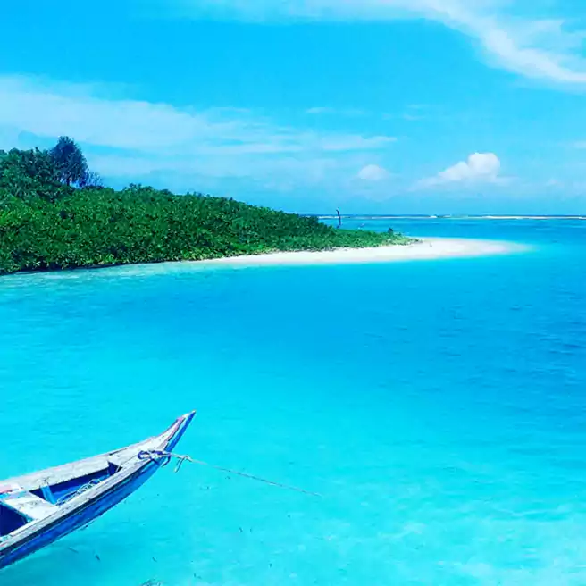 Pantai Podipo (Pulau Enggano), 1. Pantai Duayu Sekundang, 2. Pantai Tapak Paderi, 3. Pantai Padang Betuah, 4. Pantai Lais, 5. Pantai Urai, 6. Pantai Muara Kedurang, 7. Pantai Panjang, 8. Pantai Air Bengkenang, 9. Pantai Way Hawang, 10. Pantai Sungai Suci, 11. Pantai Aluran Pandan, 12. Pantai Lentera Merah, 13. Pantai Manula, 14. Pantai zakat, 15. Pantai Pasir Putih Bengkulu, 16. Pantai Pasar Bawah, 17. Pantai Linau, 18. Pantai Laguna Samudera, 19. Pantai Podipo (Pulau Enggano)
