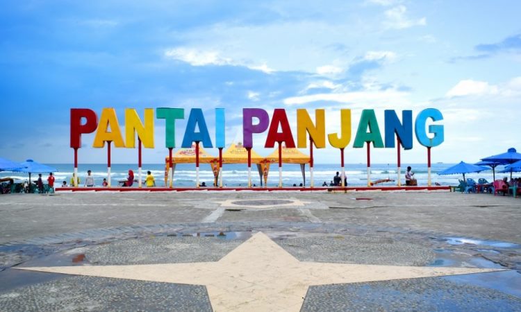 Pantai Panjang, 1. Pantai Duayu Sekundang, 2. Pantai Tapak Paderi, 3. Pantai Padang Betuah, 4. Pantai Lais, 5. Pantai Urai, 6. Pantai Muara Kedurang, 7. Pantai Panjang, 8. Pantai Air Bengkenang, 9. Pantai Way Hawang, 10. Pantai Sungai Suci, 11. Pantai Aluran Pandan, 12. Pantai Lentera Merah, 13. Pantai Manula, 14. Pantai zakat, 15. Pantai Pasir Putih Bengkulu, 16. Pantai Pasar Bawah, 17. Pantai Linau, 18. Pantai Laguna Samudera, 19. Pantai Podipo (Pulau Enggano)