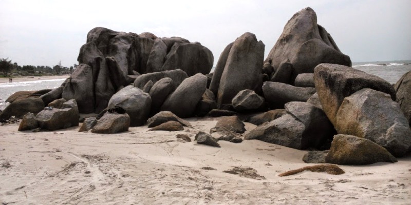 1. Pantai Pangana, 2. Pantai Tanjung Pesona, 3. Pantai Batu Tambun, 4. Pantai Rambak, 5. Pantai Parai Tenggiri, 6. Pantai Tapak Hantu, 7. Pantai Romodong, 8. Pantai Batu Bedaun, 9. Pantai Tikus Emas, 10. Pantai Rebo, 11. Pantai Penganak, 12. Pantai Tanjung Kelayang, 13. Pantai Tanjung Tinggi, 14. Pantai Batu Kodok, 15. Pantai Tongaci, 16. Pantai Pasir Padi, 17. Pantai Penyusuk, 18. Pantai Matras