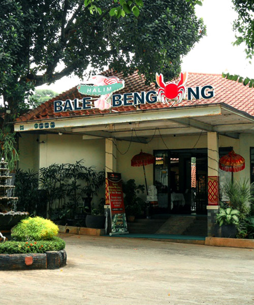 Restaurant Bale Bengong, 1. Pondok Makan Pelem Golek, 2. Sawa Steaks Dan Girl, 3. Boyong Kalegen, 4. Restaurant Bale Bengong, 5. Banyu Mili, 6. Rumah Makan Mang Engking, 7. Rumah Makan Moro Lejar, 8. Bukit Indah Restaurant