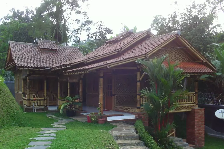Rumah Makan Bambu Oju Neglasari via Nyepio.blogspotcom, 1. Taman Santap Rumah Kayu, 2. Lot 9 Cafe & Restaurant, 3. Lubana Sengkol, 4. Gubug Makan Mang Engking The Breeze BSD City, 5. Kayu-Kayu Restaurant, 6. Restaurant Ibu Hj. Kokom, 7. Broadway The Flavor Bliss Alam Sutera, 8. KAWASAN KULINER LAKSA KHAS TANGERANG, 9. Rumah Makan Pondok Lauk, 10. Bambu Oju Seafood and Resto, 11. Remaja Kuring Resto, 12. Warung Bu Kris, 13. TELAGA SEAFOOD MODERNLAND, 14. Warung Kemuning, 15. Soto Bu Tjondro, 16. Roti Nogat, 17. SOP DUREN KEPO, 18. Omnikopi, 19. Nasi Uduk Ketupat Sayur Encim Sukaria, 20. Raja Kepiting, 21. Ayam Bakar Bali Qui Ciputat, 22. Bakso Lesus 3, 23. Bale Nyoenya, 24. Vegetus Vegetarian Serpong, 25. Steak 21, 26. Warung Sate & Tongseng Pak Dadi, 27. Sate Ayam H. Ishak, 28. Haagen Dazs