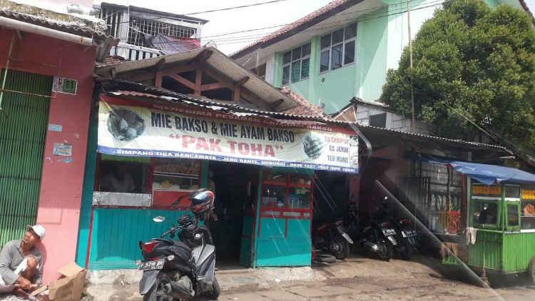 Warung Bakso Pak Toha via Restaurant Guru, 1. Sop Duren Rancamaya, 2. 19th Hole And Restaurant, 3. Warung Bakso Pak Toha, 4. Waroeng Durian C Aden Rancamaya, 5. Rumah Makan Ayam Bakar Pak Atok, 6. Rumah Air Bogor, 7. Baso Rindu, 8. Martabak Selera Asal, 9. Restoran Malibo Anai, 10. Rumah Makan Simpang Rawi