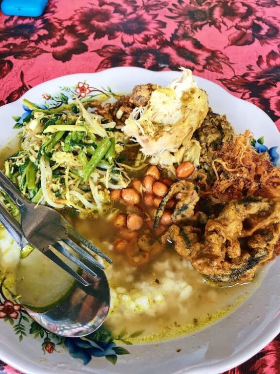 Warung Men Gara (Mengwi), 1. Warung Babi Ibu Oka, 2. Naughty Nuri’s, 3. Pawon Pasundan, 4. Cafe Pomegranate, 5. Monkeys Cuisine, 6. Green Ginger (Tutup), 7. Betelnut Cafe, 8. Petitenget, 9. Restoran Rondji, 10. Restoran L’Assiette (Tutup), 11. Nook (Kerobokan), 12. Ultimo Italian Restaurant (Kerobokan), 13. Pison Coffee (Kerobokan), 14. Biku (Kerobokan), 15. Lawn Canggu, 16. Potato Head (Kerobokan), 17. Finns beach Club (Canggu), 18. La Plancha (Seminyak), 19. Ulu Cliffhouse (Pecatu), 20. KYND COMMUNITY (Kerobokan), 21. Warung Mak Beng (Sanur), 22. Gusto Gelato (Seminyak), 23. Massimo Restaurant (Sanur), 24. RivaReno Gelato Bali (Kerobokan), 25. Yogurt Republic (Seminyak), 26. Nalu Bowls (Pecatu), 27. Waroeng Kampoeng (Jimbaran), 28. Warung Nasi Ayam Bu Oki (Jimbaran), 30. Warung Kayu Manis (Denpasar), 31. Warung Men Gara (Mengwi), 32. Warung Nasi Tekor Bali (Denpasar), 33. Warung makan nikmat halal (Kuta), 34. Rujak uma bali (Denpasar), 35. Pronto Pizza (Kuta), 36. Pink Tempong (Kuta), 37. Donat Lio (Denpasar), 38. Waroeng Soerabi Bandoeng 101 (Kuta), 39. Ronde Nusa Kambangan (Denpasar), 40. Gado Gado Ibu Lulu (Kerobokan), 41. Mie Bandung (Denpasar), 42. Warung Bunana, 44. Ulekan, 45. Sinamon Bali, 46. Cuca Restaurant, 47. Folie Kitchen & Pâtisserie, 48. Yogurt Republic, 49. Vincent Nigita Patisserie, 50. Sayuri Healing Food, 51. Nasi Campur Warung Mek Juwel, 52. Confiture de Bali, 53. Zest Ubud, 54. Yogurt Yogi, 55. Sawobali Cake & Coffee Shop, 56. Bella by Sage, 57. The Amora Bali Restaurant, 58. D’ Alas Warung, 59. The Wijaya Kusuma, 60. Café Seafood Bakar Jimbaran, 61. Ngiring Ngwedang, 62. Mentari Restoran Bedugul, 63. Restoran Bebek Tepi Sawah Ubud, 64. The Lookout Resto & Bar, 65. The Kelusa, 66. Wantilan Resataurant, 67. Bali Buda, 68. Samani Resto, 69. The Sayan House, 70. Swept Away, 71. El Kabron, 72. Ke-Pi-Tu, 73. CasCades Restaurant