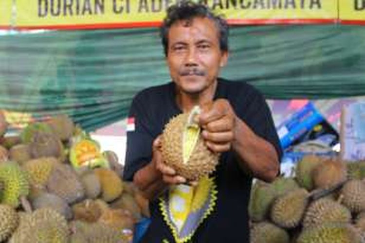 Waroeng Durian CI Aden Rancamaya via Kompas, 1. Sop Duren Rancamaya, 2. 19th Hole And Restaurant, 3. Warung Bakso Pak Toha, 4. Waroeng Durian C Aden Rancamaya, 5. Rumah Makan Ayam Bakar Pak Atok, 6. Rumah Air Bogor, 7. Baso Rindu, 8. Martabak Selera Asal, 9. Restoran Malibo Anai, 10. Rumah Makan Simpang Rawi