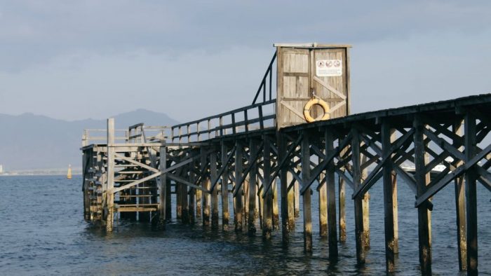 Pantai Dermaga Cinta, 1. Pantai Boom, 2. Pantai Plengkung , 3. Pantai Wedi Ireng , 5. Pantai Batu, 7. Pantai Grajagan , 8. Pantai Watu Dodol, 9. Pantai Teluk Hijau, 10. Pantai Pulau Merah, 11. Pantai Trianggulasi, 12. Pantai Sukamade, 13. Pantai Rajegwesi, 14. Pantai Pancur, 15. Pantai Parang Kursi, 16. Pantai Ngagelan, 17. Pantai Cacalan, 18. Pantai Bangsring, 19. Pantai Cemara, 20. Pantai Palukuning, 21. Pantai Perpat, 22. Pantai Bomo, 23. Pantai Jatisari, 24. Pantai Sobo Banyuwangi, 25. Pantai Dermaga Cinta, 26. Pantai Mustika Pancer, 27. Pantai Parang Ireng