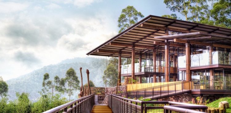 Cafe Burangrang via Qraved, 1. Lereng Anteng Panoramic Coffee, 2. Lawangwangi Creative Space, 3. Imah Kopi, 4. Twig Cafe, 5. Kidang Nyaring, 6. Tafso Barn, 7. Pines Cafe (The Maribaya Lodge), 8. The Peak Resort Dining, 9. Backyard Resto, 10. Cafe D’Pakar, 11. Sapu Lidi Resto, 12. Maja House, 13. Cafe Burangrang, 14. Burgundy Dine, 15. The Stone Cafe, 16. Natural Resto And Strawberry Land, 17. Ikan Balap Resto, 18. Gubug Makan Mang Engking, 19. Black Khozie Coffee and Cafe, 20. Congo Gallery and Cafe, 21. Day n Nite, 22. Genesis Coffee, 23. Brew Coffee Farmhouse, 24. Maka Galery (Tutup), 25. Dago Bakery Punclut