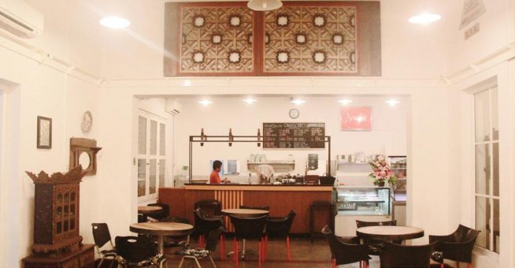 Omah Londo via Mymagz, Tempat Nongkrong di Solo yang Murah, Tempat Nongkrong Romantis di Solo, Tempat Nongkrong Asyik di Solo, Tempat Nongkrong Solo Malam Hari, Tempat Nongkrong Enak di Solo, Tempat Nongkrong di Solo 24 Jam, Cafe Unik Solo, Tempat Nongkrong di Solo ada WiFi
