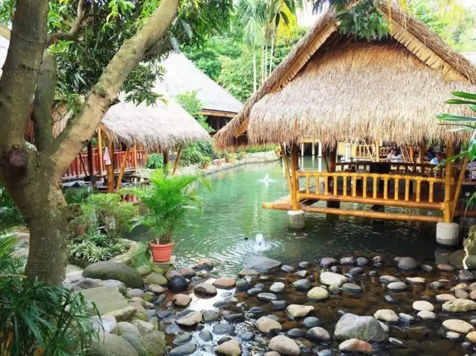 Pondok Laras via Traveloka, 1. Shabu Hachi Margonda Depok, 2. Waroeng SS Spesial Sambal, 3. Mang Engking, 4. Pondok Laras, 5. Saung Talaga, 6. Soto Bu Tjondro, 7. Roti Bakar Eddy, 8. RUMAH LOBSTER DEPOK, 9. FISHSTREAT DEPOK, 10. Steak Moen – Moen, 11. Warung Pasta Depok, 12. Pondok Ikan Gurame, 13. Fat Bubble, 14. Mang Kabayan, 15. Perang Kerang, 16. Tibumi Rumah Kopi, 17. Imperial Kitchen & Dimsum, 18. Maxx Coffee, 19. Sop Duren Margonda, 20. Ayam Bakar Christina, 21. Bakso Hitam Pak Bewok, 22. Rumah Makan Shinta, 23. Shirin, 24. Laziiz Restaurant, Makanan Khas Timur Tengah di Depok, 25. Soerabi Enhaii, 26. Nasi Timbel Si Teteh, 27. Pecel Lele Lela, 28. Pidie 2000