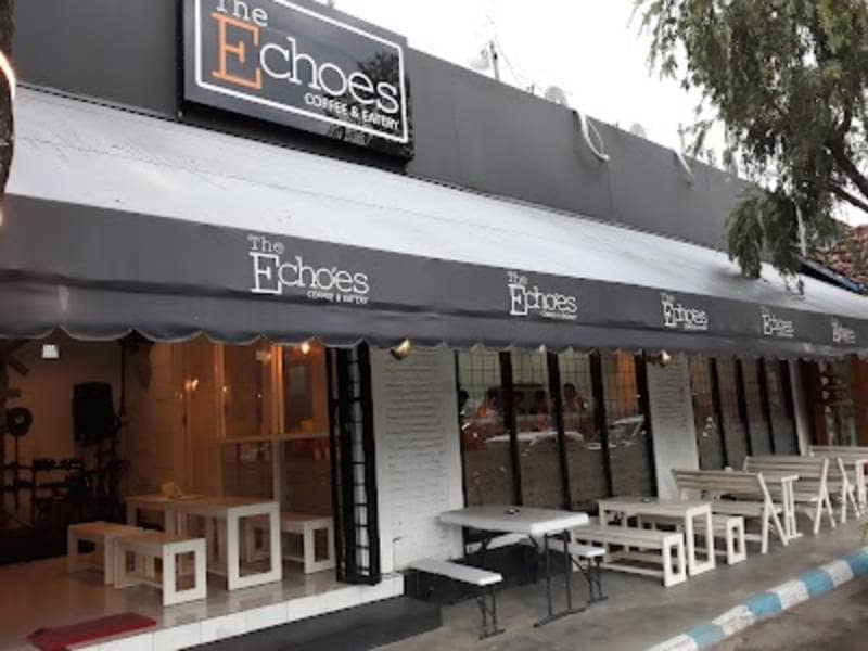 The Echo’es Coffee & Eatery via Cumaps, 1. Republik Dendy Cafe, 2. The Dome’s Cafe & Resto, 3. Refresho Kedai Kopi Kepatihan, 4. M.O.B Dine & Brew, 5. Foresthree Coffee Tulungagung, 6. Dulur kopi, 7. D’Java Coffee House, 8. House of Loods , 9. Rumah Putih Coffee House, 10. Hakui Stasiun, 11. BALE NYAWIDJI, 12. Blessing Cafe, 13. Sultan Cafe & Resto , 14. Secret Garden , 15. Waroeng Bima , 16. Cafe 27 , 17. PS Coffee & Kitchen, 18. The Echo’es Coffee & Eatery, 19. Halte Cafe, 20. Kedai Kosim, 21. Roemah Balle Coffee (Tutup Sementara), 22. Angkringan Tuan Muda, 23. New HideOut Coffee and Eatery, 24. Angelo Gelato , 25. Vanilla Cafe & Sushi , 26. Cafe & Resto Cerita Kita, 27. Kono Coffee , 28. Premio Cafe & Bakery (Tutup)