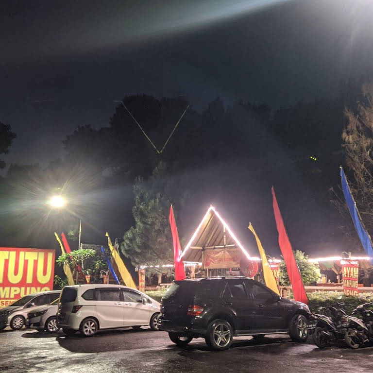 Ayam Kampung Neng Lela - Restoran Sunda di Sentul Paling Populer, Tempat Makan Enak, 1. Kampoeng Koneng, 2. Ikan Bakar Dalam Bumbu Karimata, 3. Talaga Kuring, 4. Gurame Cobek Mang Dayat, 5. RM. Warung Jambu Ibu HJ. Nyai, 6. Warung Sunda Sambal Dower, 7. Restoran Tumbar Jinten, 8. Mang Kabayan, 9. Warung Nasi Ampera, 10. Ikan Bakar Bambu Haur, 11. Ayam Kampung Neng Lela, 12. Parahyangan Hill, 13. Sop Djanda Special Sate Maranggi