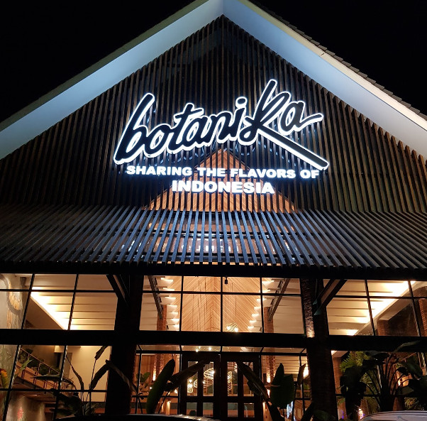 Botanika, Tempat Makan Enak di Surabaya, Tempat Makan Berupa Cafe di Surabaya, Tempat Wisata di Surabaya , Oleh-oleh Khas Surabaya , Makanan Khas Surabaya 