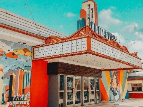 Broadway Flavor Bliss via instagram.com @jktspot, Tempat Nongkrong di Tangerang yang Murah, Tempat Nongkrong Malam di Tangerang, Tempat Nongkrong di Pamulang, Cafe Romantis di Tangerang, Tempat Nongkrong di Tangerang Selatan, Tempat Nongkrong di Tangerang