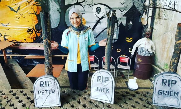 Death By Chocolate Bogor, 1. Cimory Riverside, 2. Momomilk Barn, 3. Lusso Cafe &amp; Resto, 4. Saung Kuring, 5. De Leuit, 6. Toge Goreng Mang Gebro, 7. Lemongrass, 8. Rumah Air Bogor, 9. Death By Chocolate Bogor (TUTUP), 10. Nicole’s Kitchen &amp; Lounge, 11. Pia Apple Pie, 12. Two Stories, 13. Warung Gumbira, 14. Bale Kabayan (TUTUP), 15. Cafe Gumati, 16. Kedai Soto Ibu Rahayu, 17. Laksa Bogor Gang Aut, 18. Bakso Kikil Pak Jaka, 19. DGlock, 20. Daily Dose Coffee &amp; Eatery, 21. Monarchy Bistro, 22. Cafe Dedaunan, 23. Kedai Kita, 24. Sop Buntut Mang UU, 25. Meranti Restaurant, 26. De Saung, 27. Daiji Ramen, 28. Cabana Café, 29. Food Gallery BTM, 30. Boogie Cafe, 31. Pondok Sate Tongseng Assalam, 32. Bakso PMI, 33. Resto Solo, 34. Warung Tam@n, 35. Mie Ayam Baso Bangka “AL”, 36. Culinaire Van Bogor, 37. Ah Poong (Pasar Apung Sentul City) Food Court, 38. Peppino House Resto, 39. Royal Bakery &amp; Café, 40. Lemon8 Cafe, 41. The Place, 42. Toastea Cafe, 43. De Salman Resto, 44. Lusso Café &amp; Resto, 45. Cyrano Café, 46. Waroenk Talubi, 47. Gurih 7 Bogor – Saung Lesehan &amp; Kuliner Sunda