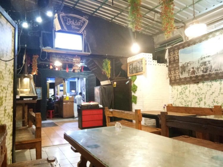 Golden Kitchen via Restaurant Guru, Tempat Makan Enak di Surabaya, Tempat Makan Berupa Cafe di Surabaya, Tempat Wisata di Surabaya , Oleh-oleh Khas Surabaya , Makanan Khas Surabaya 