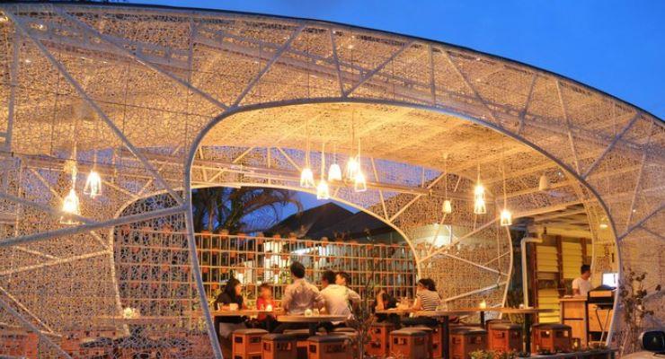 Hummingbird Eatery, Cafe di Bandung Malam Hari, Tempat Nongkrong di Bandung 24 Jam, Cafe di Bandung yang Murah, Cafe Outdoor di Bandung, Tempat Nongkrong yang Asyik di Bandung, Cafe di Pasteur Bandung, Rekomendasi Tempat Nongkrong di Bandung, Rekomendasi Cafe Hits di Bandung