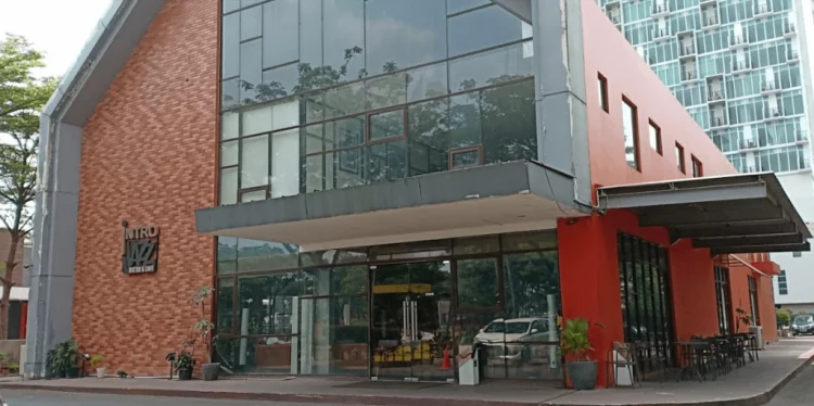 Intro Jazz Bistro & Cafe, Tempat Nongkrong di Tangerang yang Murah, Tempat Nongkrong Malam di Tangerang, Tempat Nongkrong di Pamulang, Cafe Romantis di Tangerang, Tempat Nongkrong di Tangerang Selatan, Tempat Nongkrong di Tangerang