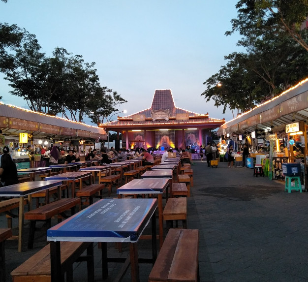 Pakuwon Food Festival, Tempat Makan Enak di Surabaya, Tempat Makan Berupa Cafe di Surabaya, Tempat Wisata di Surabaya , Oleh-oleh Khas Surabaya , Makanan Khas Surabaya 