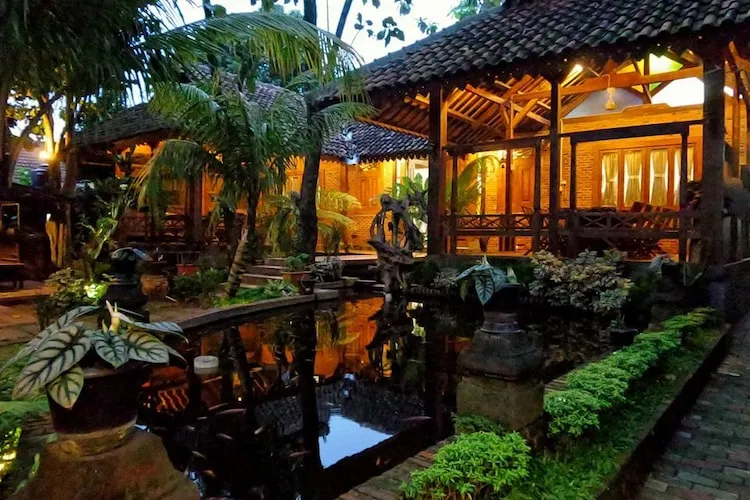 Resto Kampoeng Anggrek via Zomato