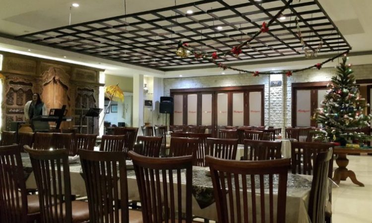 Rumah Makan Handayani, Tempat Makan Enak di Surabaya, Tempat Makan Berupa Cafe di Surabaya, Tempat Wisata di Surabaya , Oleh-oleh Khas Surabaya , Makanan Khas Surabaya 